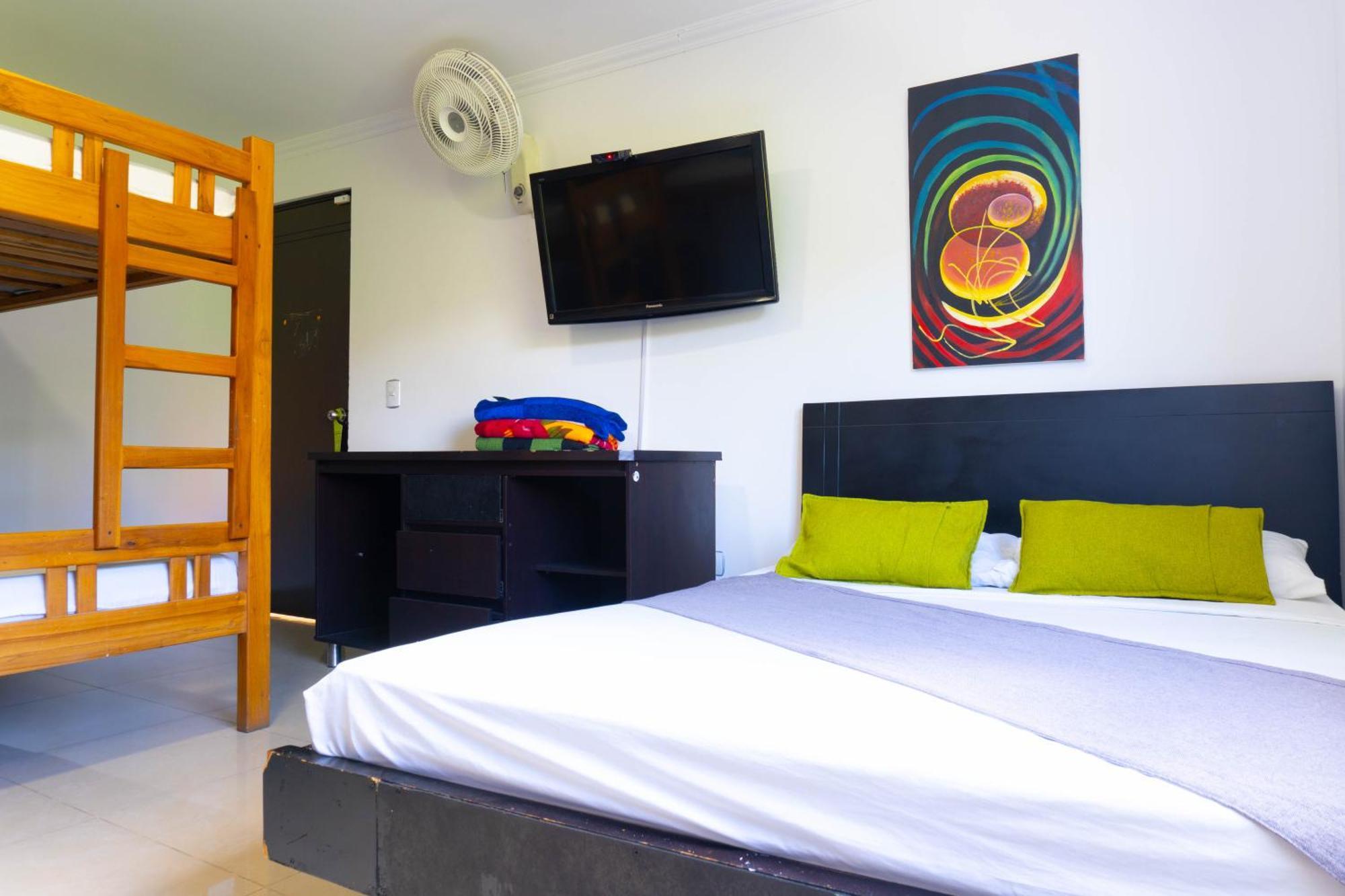 Hotel Park 6 Medellin Ngoại thất bức ảnh